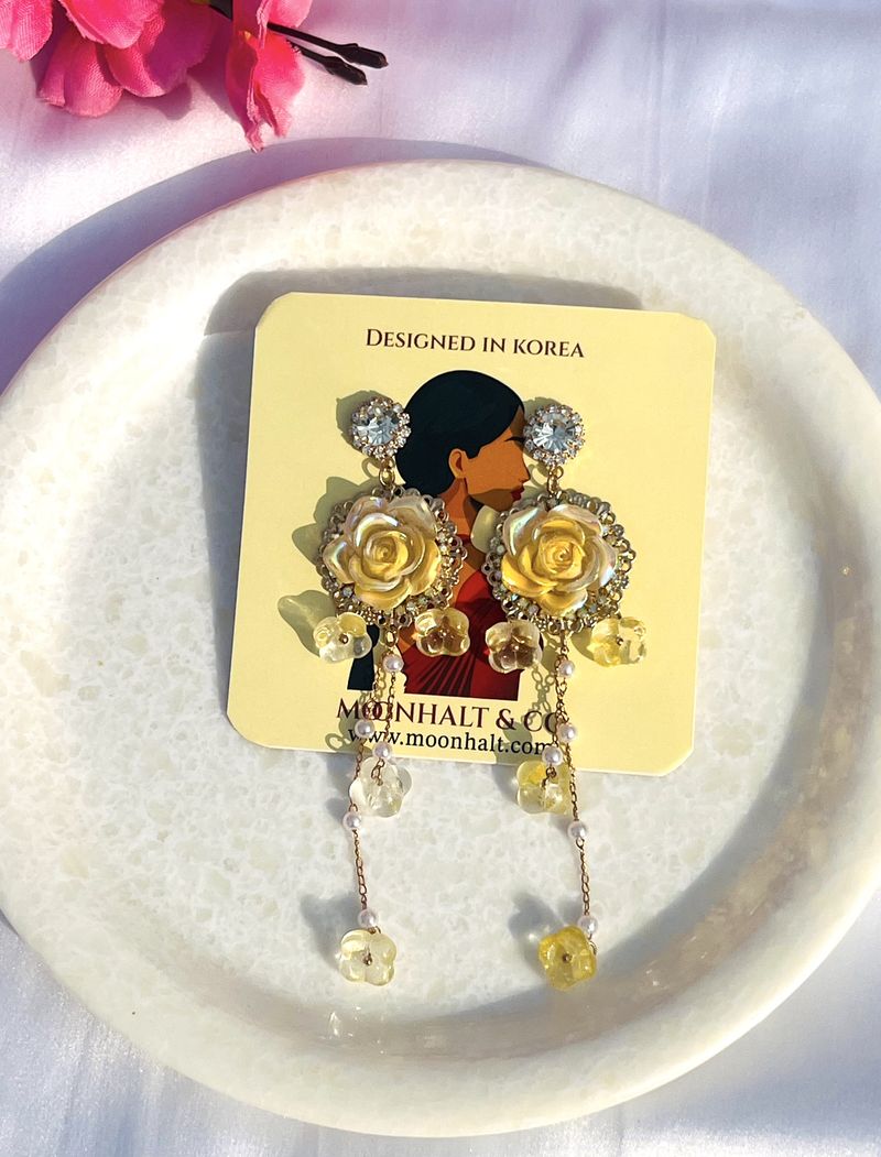 Golden-Blossom-Cascades-1